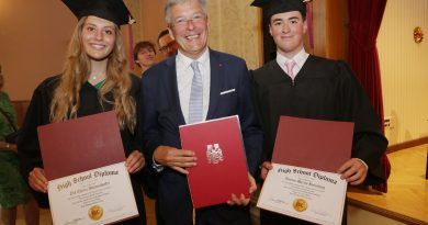 LH Peter Kaiser bei der "First Graduation Ceremony der International School Carinthia" im Konzerthaus Klagenfurt.