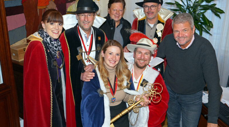 Auch in Spittal an der Drau wurde der Stadtschlüssel vom Faschingsprinzenpaar aus dem Rathaus entwendet - der Oberkärntner Stadt stehen mehrere Sitzungen und ein großer Umzug am 10. Februar bevor