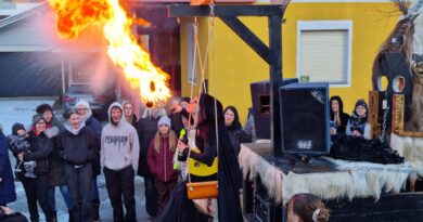 Letzten Sonntag fand in Moosburg wieder der spektakuläre Krampuslauf statt 