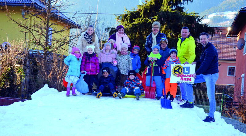 Die Kinder aus den städtischen Kindergärten Spittal konnten letzte Woche einen Skikurs im Ochsengarten in Paternion genießen