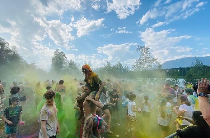 Silbersee-Opening und Holi-Fest