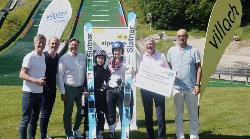 Skisprunganlage der Villacher Alpenarena wird saniert. Arno Arthofer, Andreas Sucher, BM Günther Albel, LH Peter Kaiser, GF Franz Smoliner mit zwei Skispringerinnen