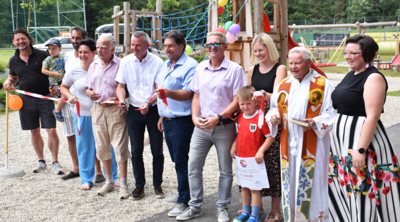 Eberndorf neuer Kinderspielplatz und Motorikpark in Mittlern