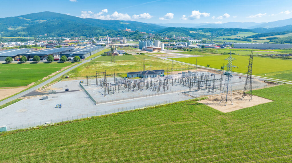 Die Kärnten Netz hat das neue Umspannwerk Treibach bei Althofen in Betrieb genommen