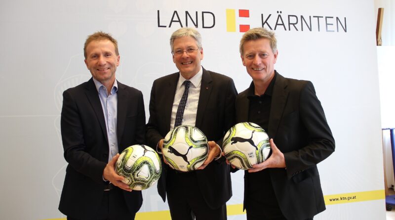 FB-Präsident Klaus Mitterdorfer, LH Peter Kaiser und Landessportdirektor Arno Arthofer.