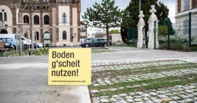 Die „LandLuft“-Wanderausstellung „Boden g’scheit nutzen“ macht Halt in St. Veit und präsentiert beeindruckende Beispiele aus Gemeinden und Initiativen, die in Sachen Baukultur und Bodenschutz Maßstäbe setzen. Ab dem 24. September können Interessierte die Ausstellung im Rathaushof St. Veit besuchen