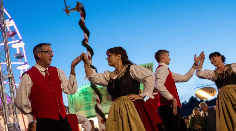 661. St. Veiter Wiesenmarkt: Die Freyung wurde zurück ins Rathaus gebracht. Der 662. Wiesenmarkt startet am 27. September 2025