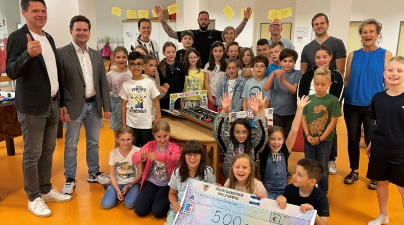 Im Vorjahr konnte die 3C-Klasse der Volksschule Wolfsberg mit ihrem E-Auto-Projekt den Sieg erringen.