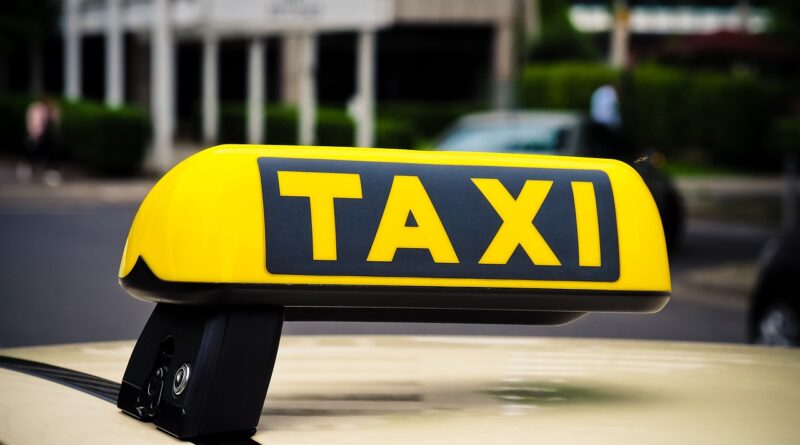 Klagenfurt: Taxifahrer für Zivilcourage ausgezeichnet