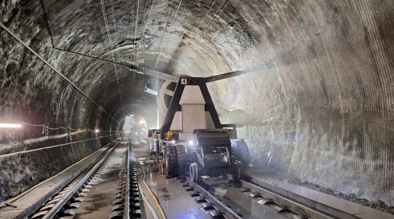 Bauarbeiten Tauerntunnel Mehrblattsäge